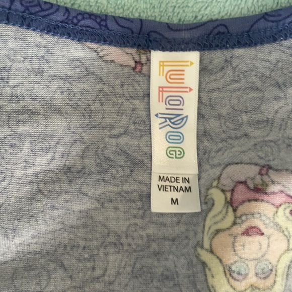 LulaRoe Classic-T (NWT) - Picture 3 of 5